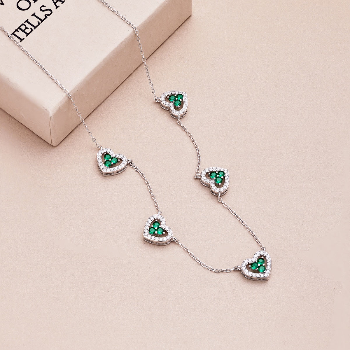 [Regalia jewelry]Sparkling Five Heart Necklace