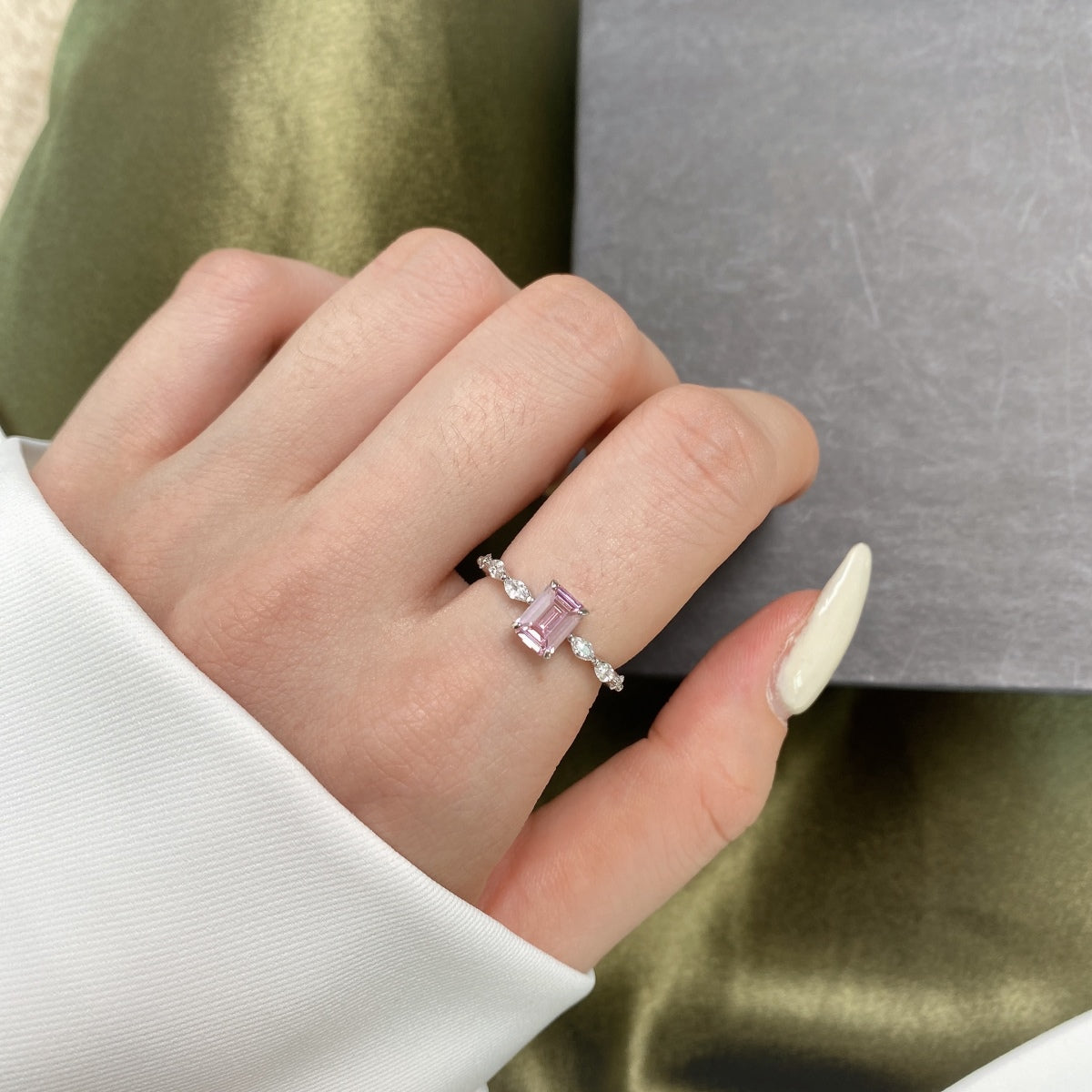 [Regalia jewelry]1.0 Carat Dainty Resplendent Radiant Cut Daily Ring