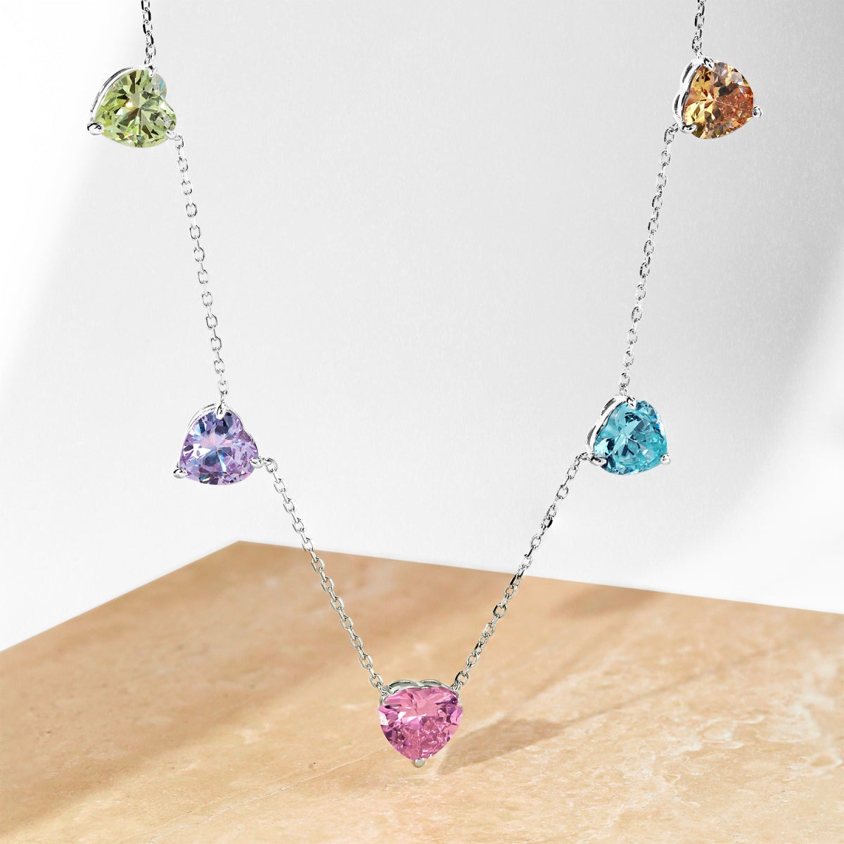 [Regalia jewelry]Sparkling Colorful Heart Cut Necklace
