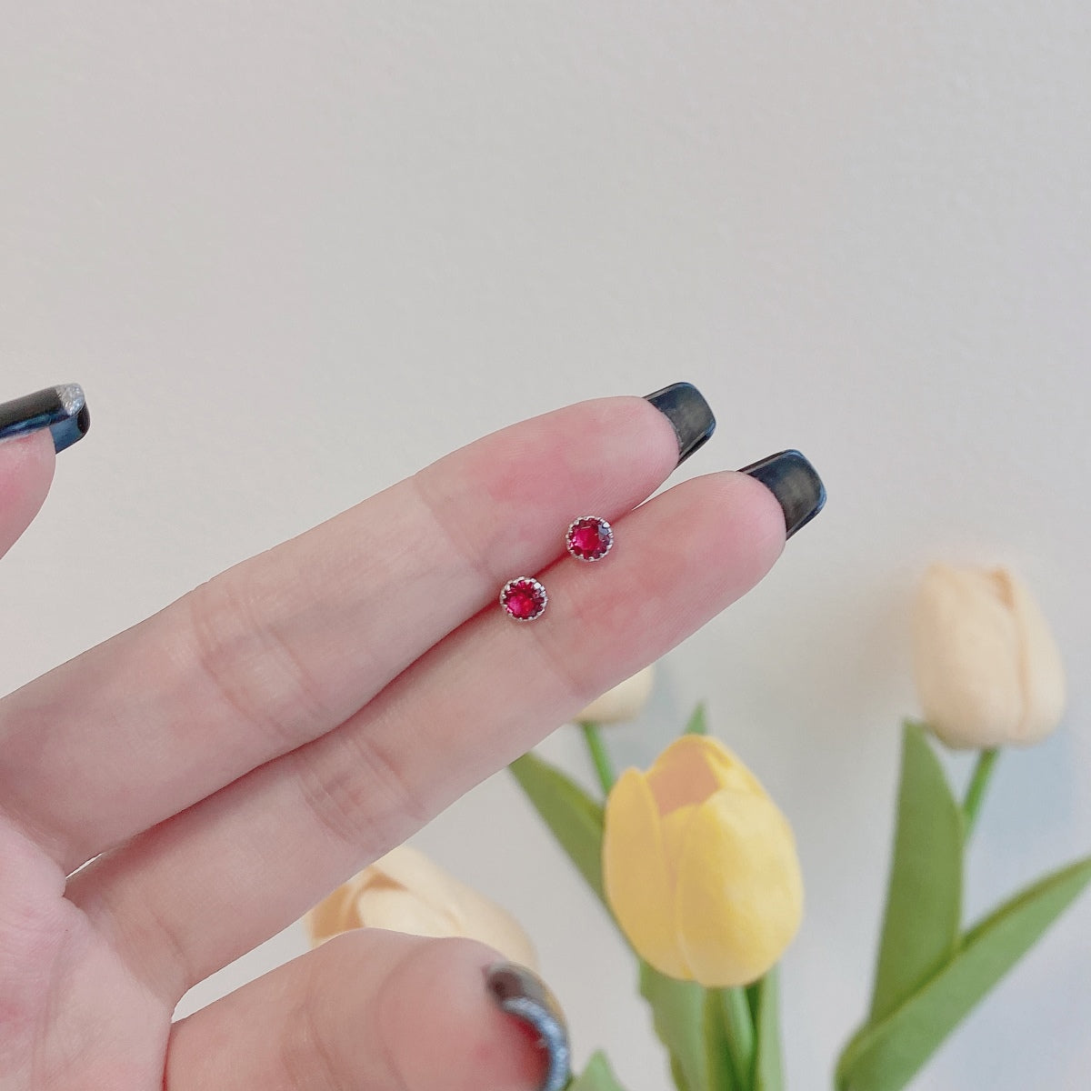 [Regalia jewelry]Sparkling Colorful Round Shape Earrings