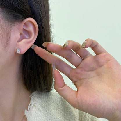 [Regalia jewelry]Stylish Shiny Rectangular Center Stone Stud Earrings