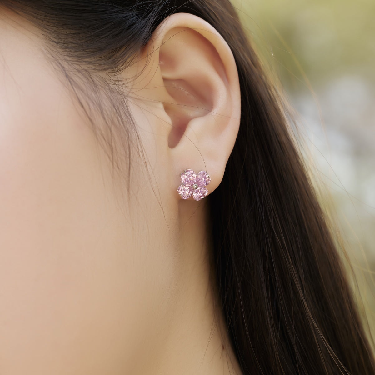[Regalia jewelry]Four-Leaf Clover Ball Earrings
