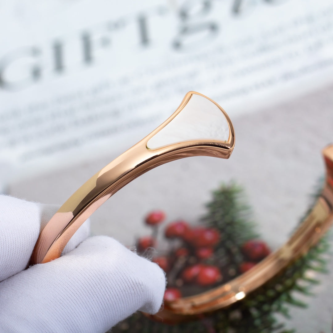 [Regalia jewelry]DREAM BRACELET OPEN PINK GOLD MOP DIAMOND