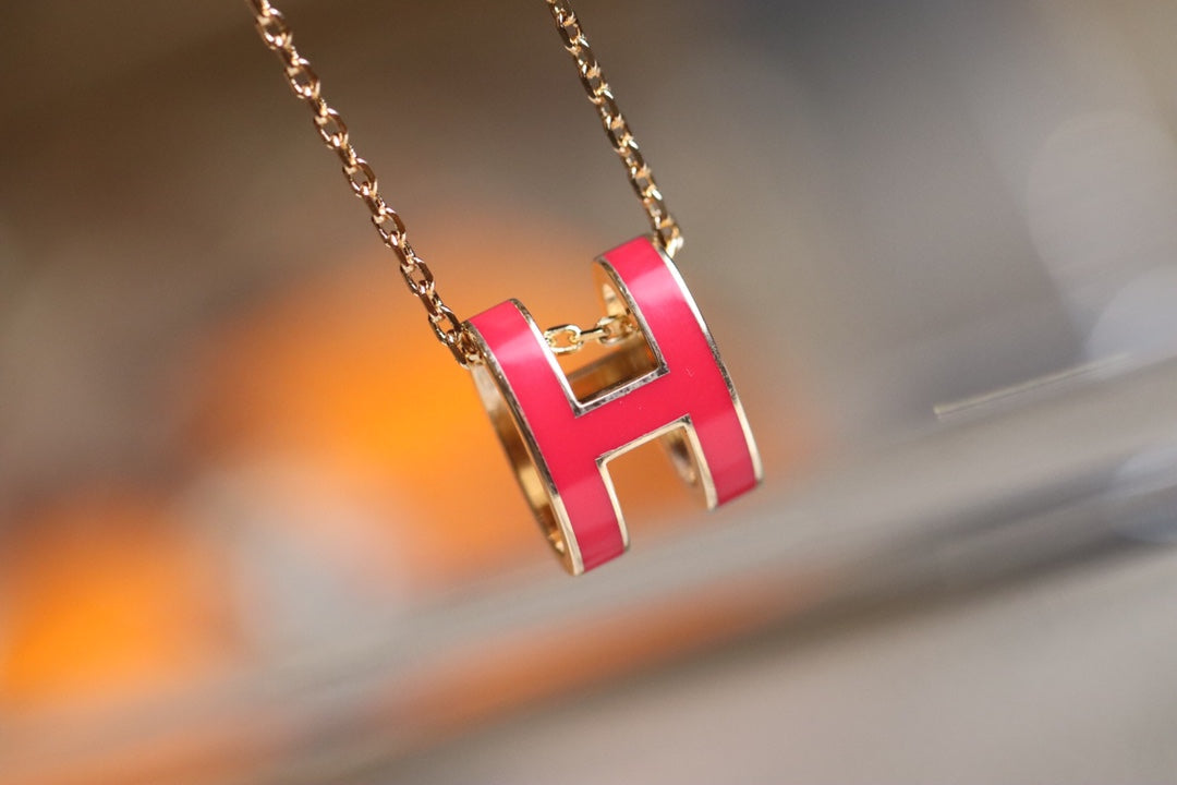 [Regalia jewelry]POP H PEDANT PINK GOLD