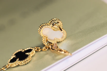 [Regalia jewelry]CLOVER EARRINGS GOLD ONYX MOP 3 MOTIF
