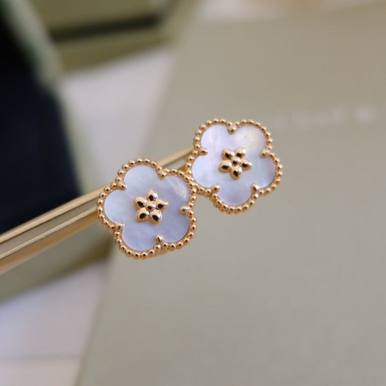 [Regalia jewelry]LUCKY PINK GOLD WHITE MOP EARRINGS