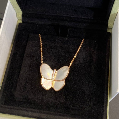 [Regalia jewelry]BUTTERFLY GOLD MOP DIAMOND NECKLACE
