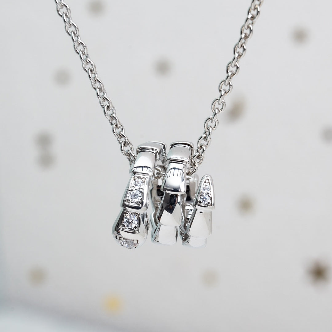[Regalia jewelry]SERPENTI SILVER NECKLACE DIAMOND
