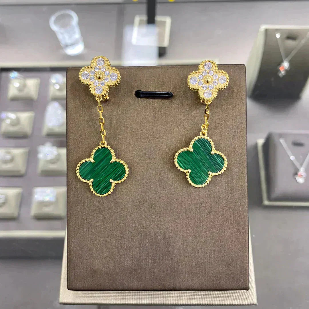 [Regalia jewelry]CLOVER  2 MOTIFS  DIAMOND  EARRINGS (MULTIPLE CHOICESç´