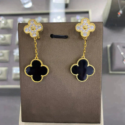 [Regalia jewelry]CLOVER  2 MOTIFS  DIAMOND  EARRINGS (MULTIPLE CHOICESç´