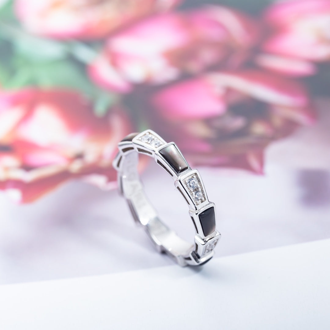 [Regalia jewelry]SERPENTI RING SILVER  DIAMOND BLACK MOP 3MM