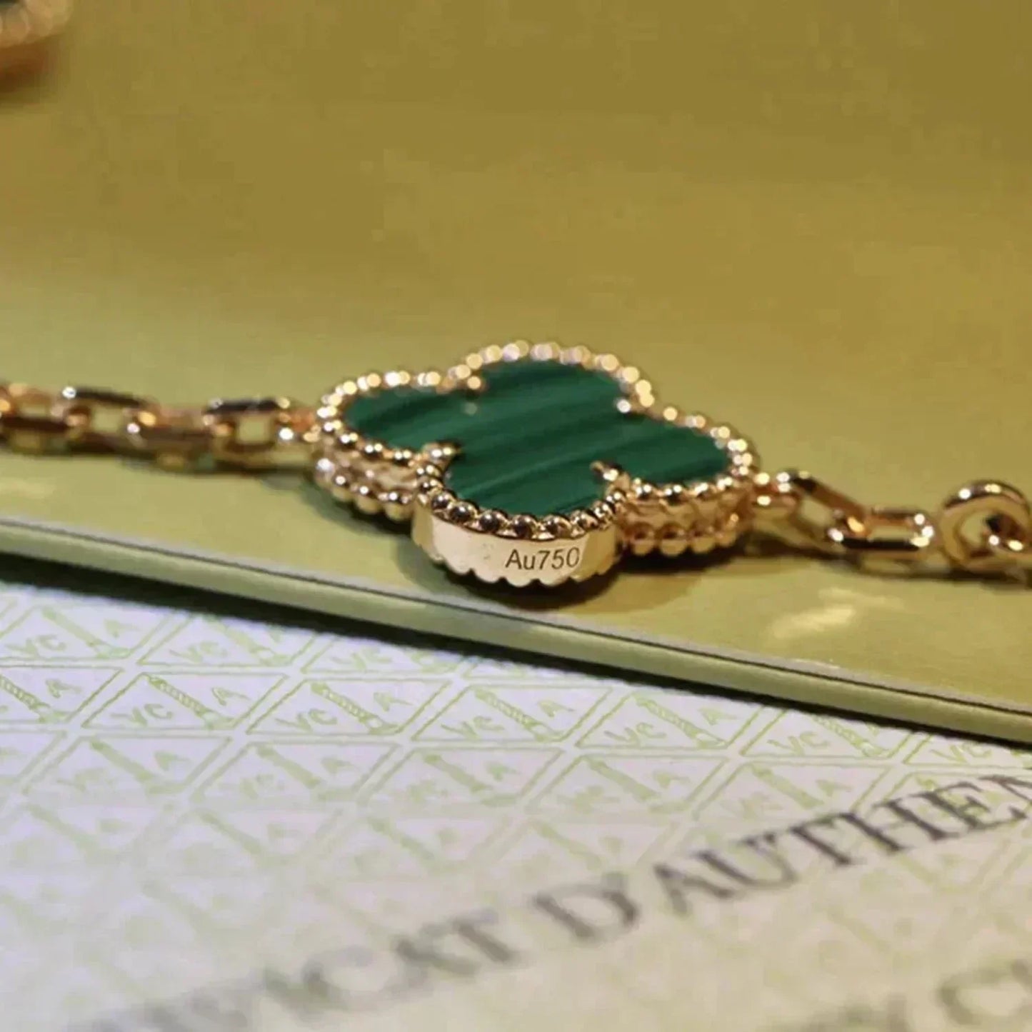 [Regalia jewelry]CLOVER 5 MOTIFS MALACHITE BRACELET