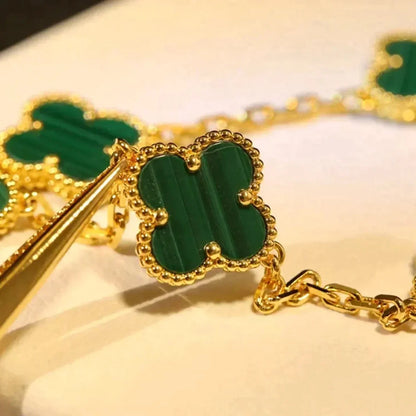 [Regalia jewelry]CLOVER 5 MOTIFS MALACHITE BRACELET