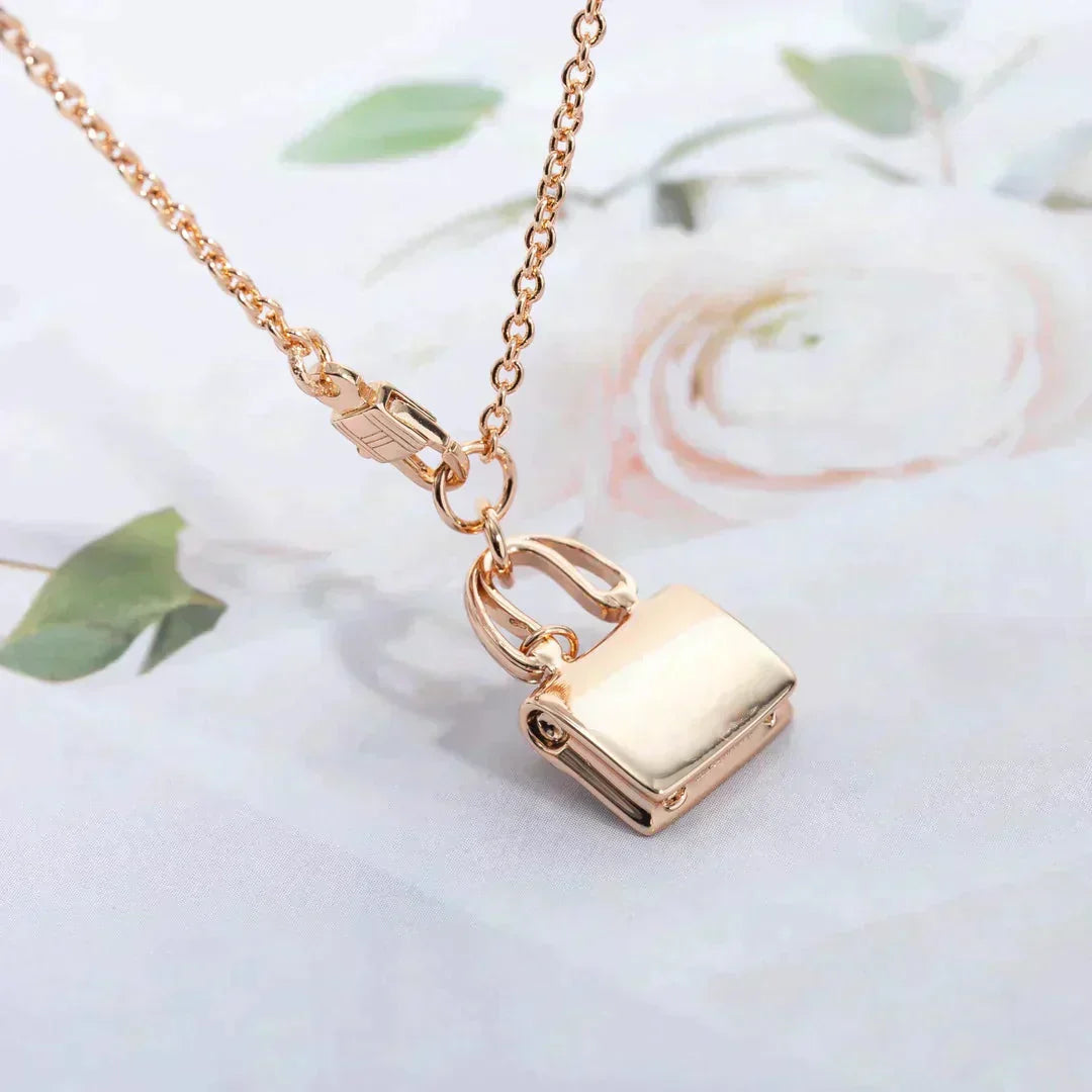 [Regalia jewelry]AMULETTE PEDANT ROSE GOLD NECKLACE