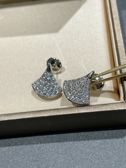 [Regalia jewelry]DREAM STUD EARRINGS DIAMOND