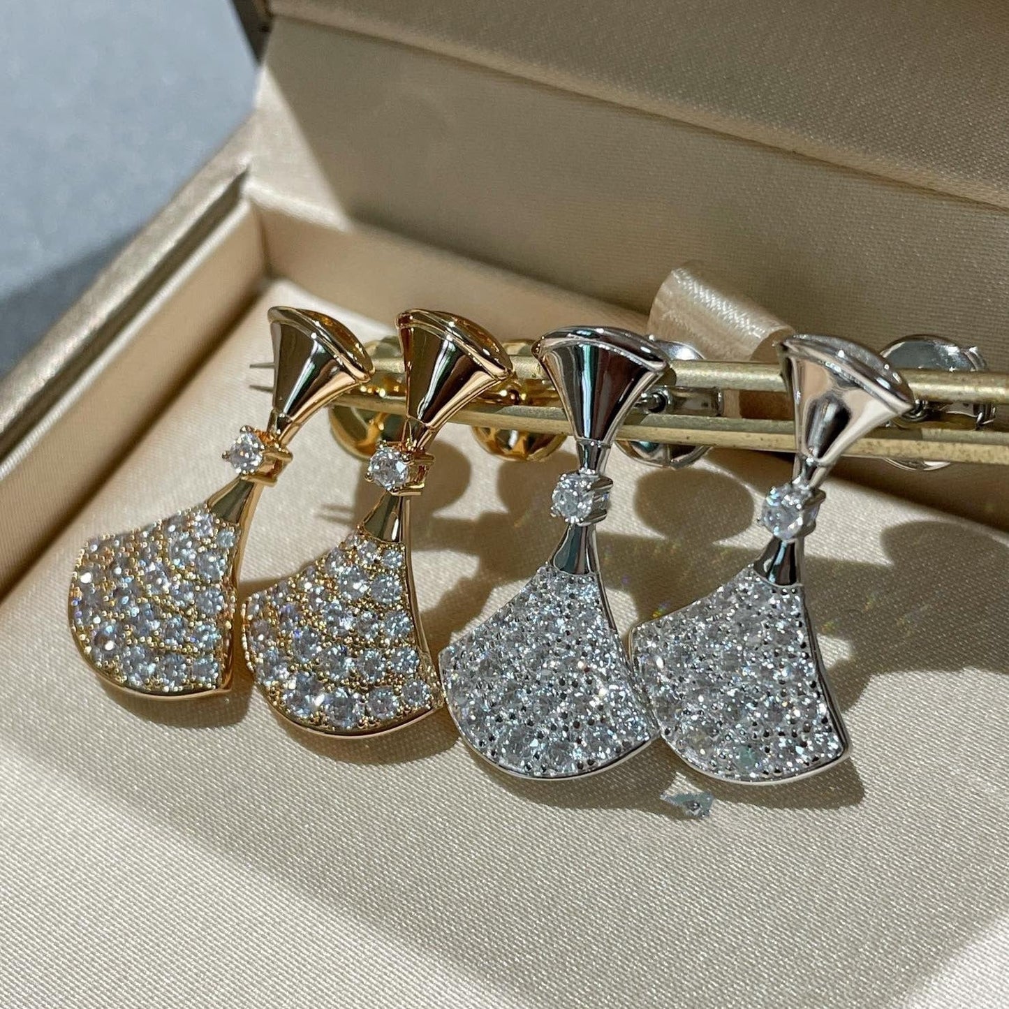 [Regalia jewelry]DREAM EARRINGS DIAMOND