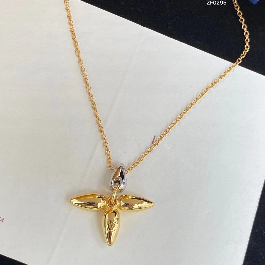 [Regalia jewelry]LOUISETTE PEDANT GOLD NECKLACE