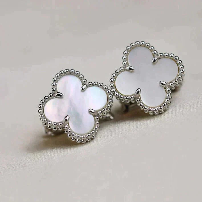 [Regalia jewelry]CLOVER MEDIUM 1 MOTIFS  WHITE MOP EARRINGS SILVER