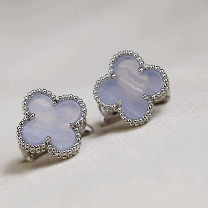 [Regalia jewelry]CLOVER MEDIUM 1 MOTIFS  WHITE MOP EARRINGS SILVER