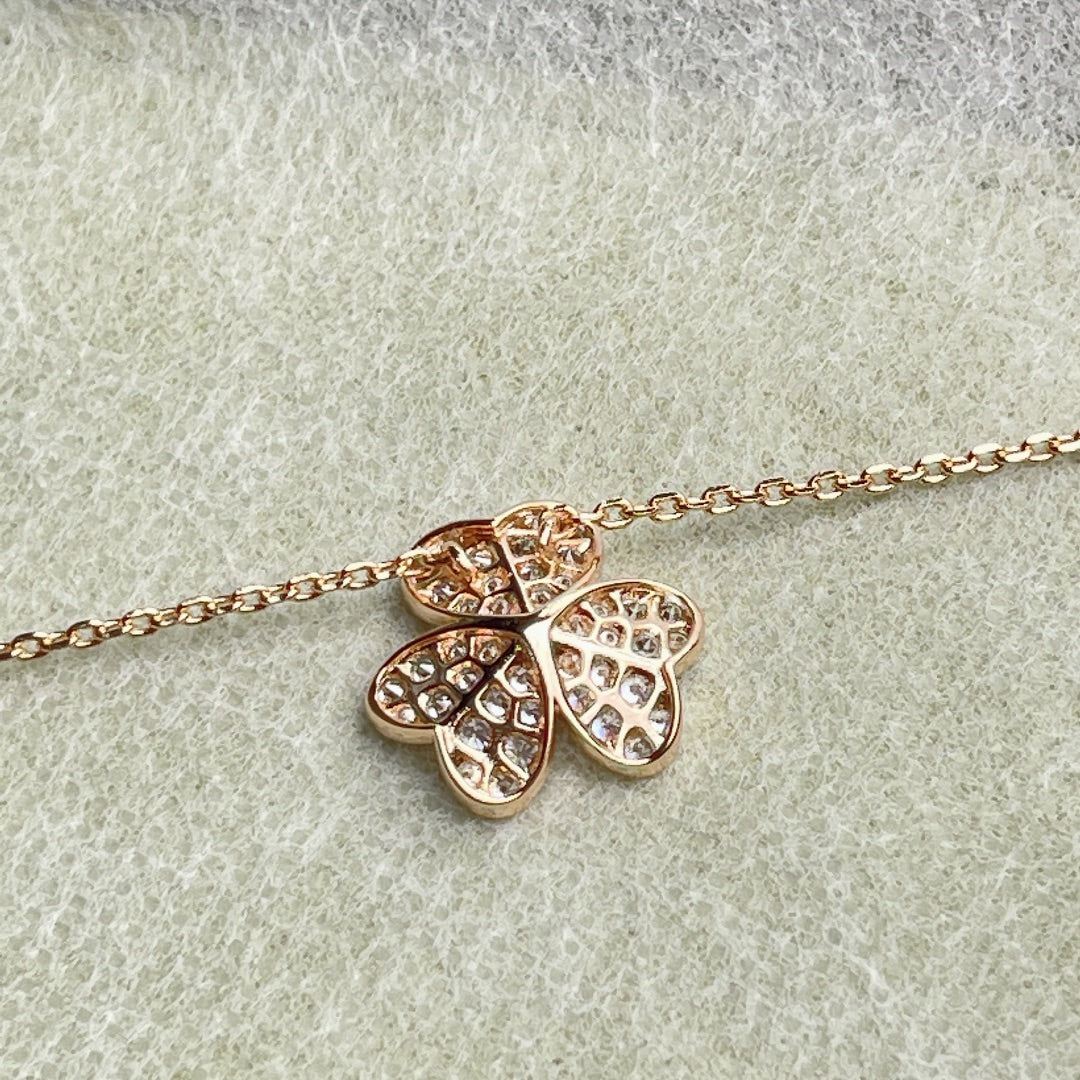 [Regalia jewelry]FLOWER DIAMOND NECKLACE
