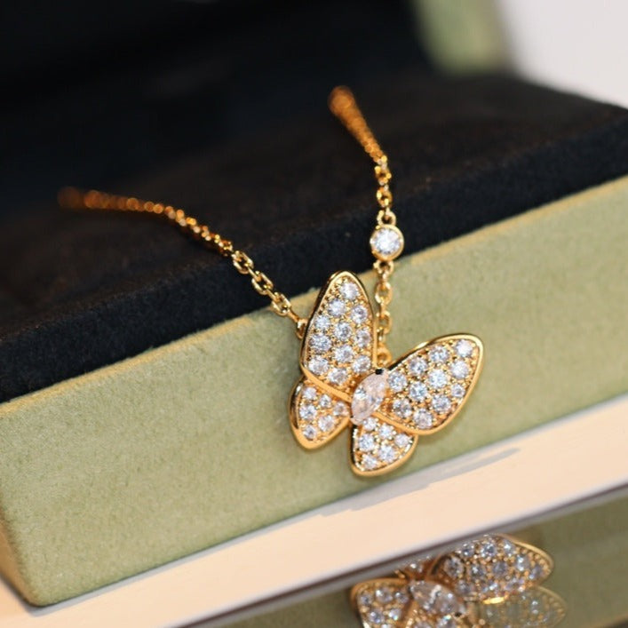 [Regalia jewelry]BUTTERFLY DIAMOND NECKLACE