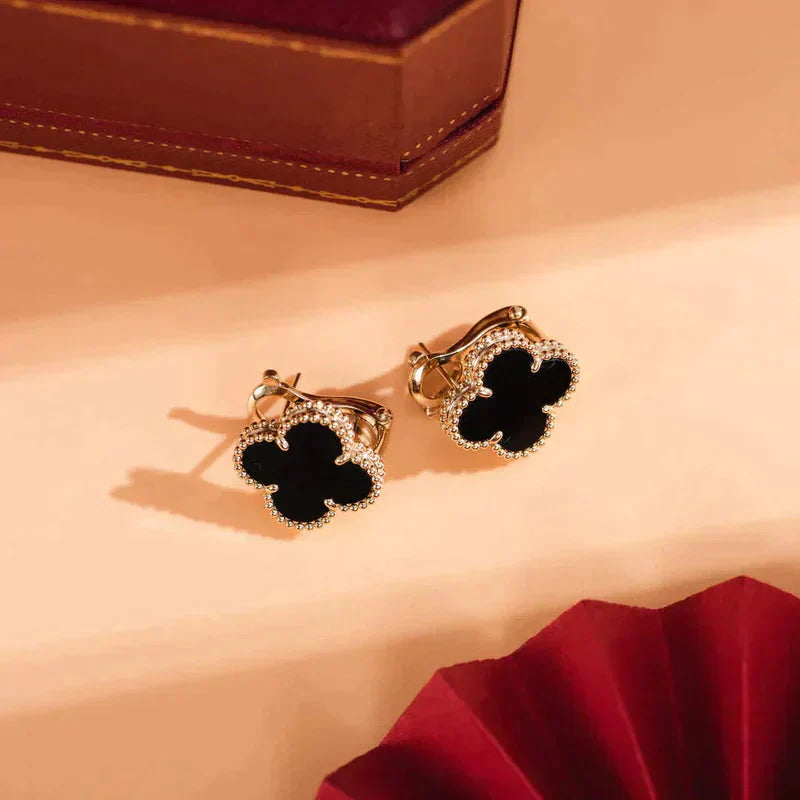 [Regalia jewelry]CLOVER MEDIUM 1 MOTIFS  ONYX STUD EARRINGS