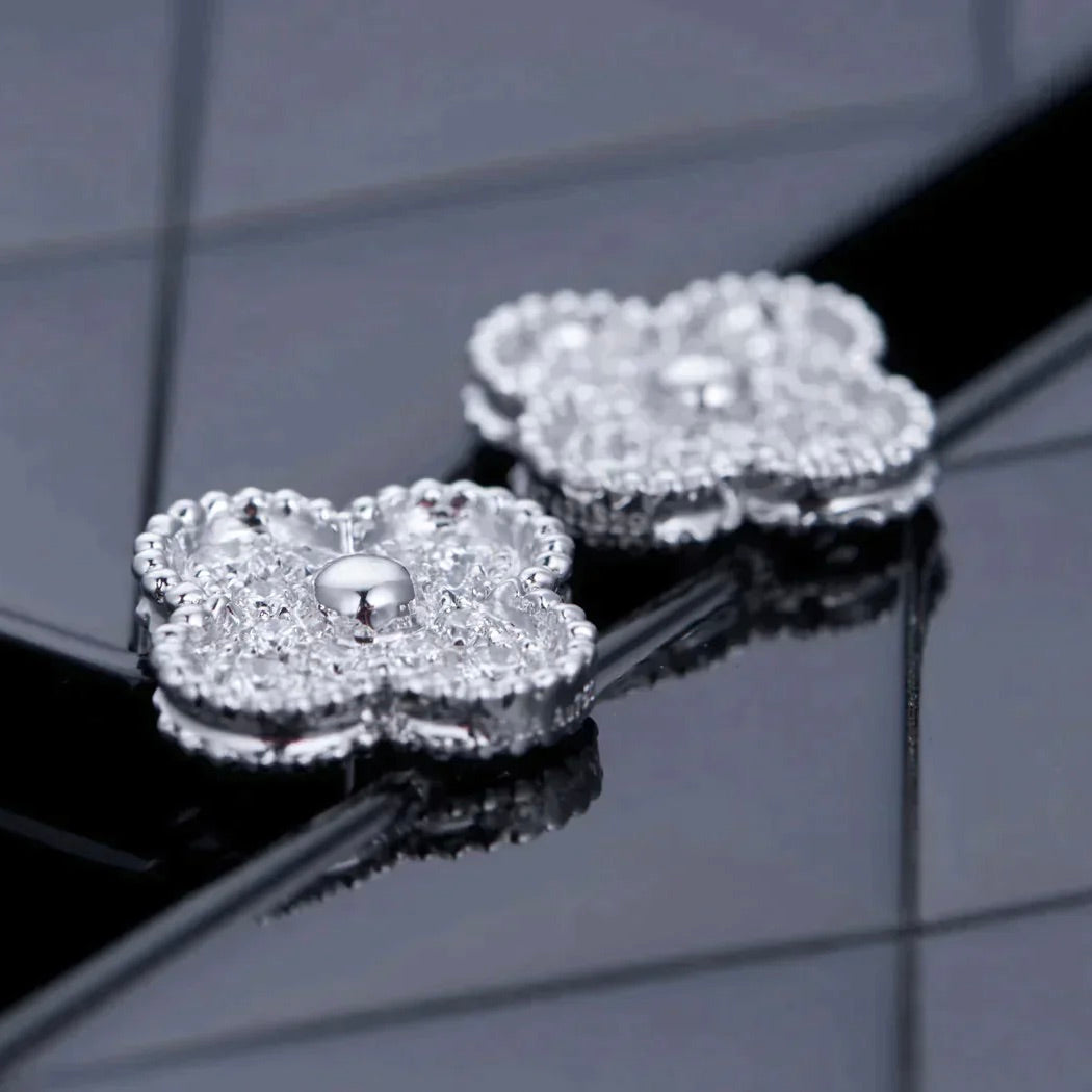 [Regalia jewelry]CLOVER 1 MOTIFS DIAMOND STUD EARRINGS SILVER