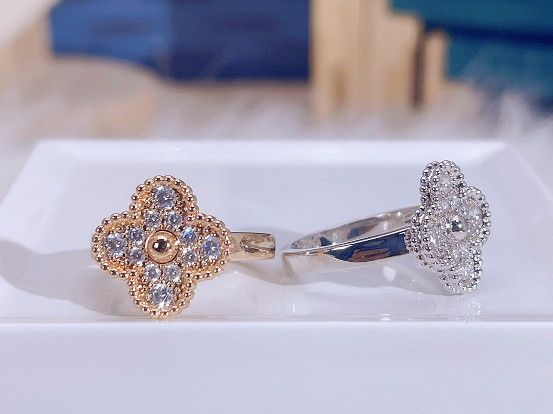 [Regalia jewelry]CLOVER DIAMOND RING