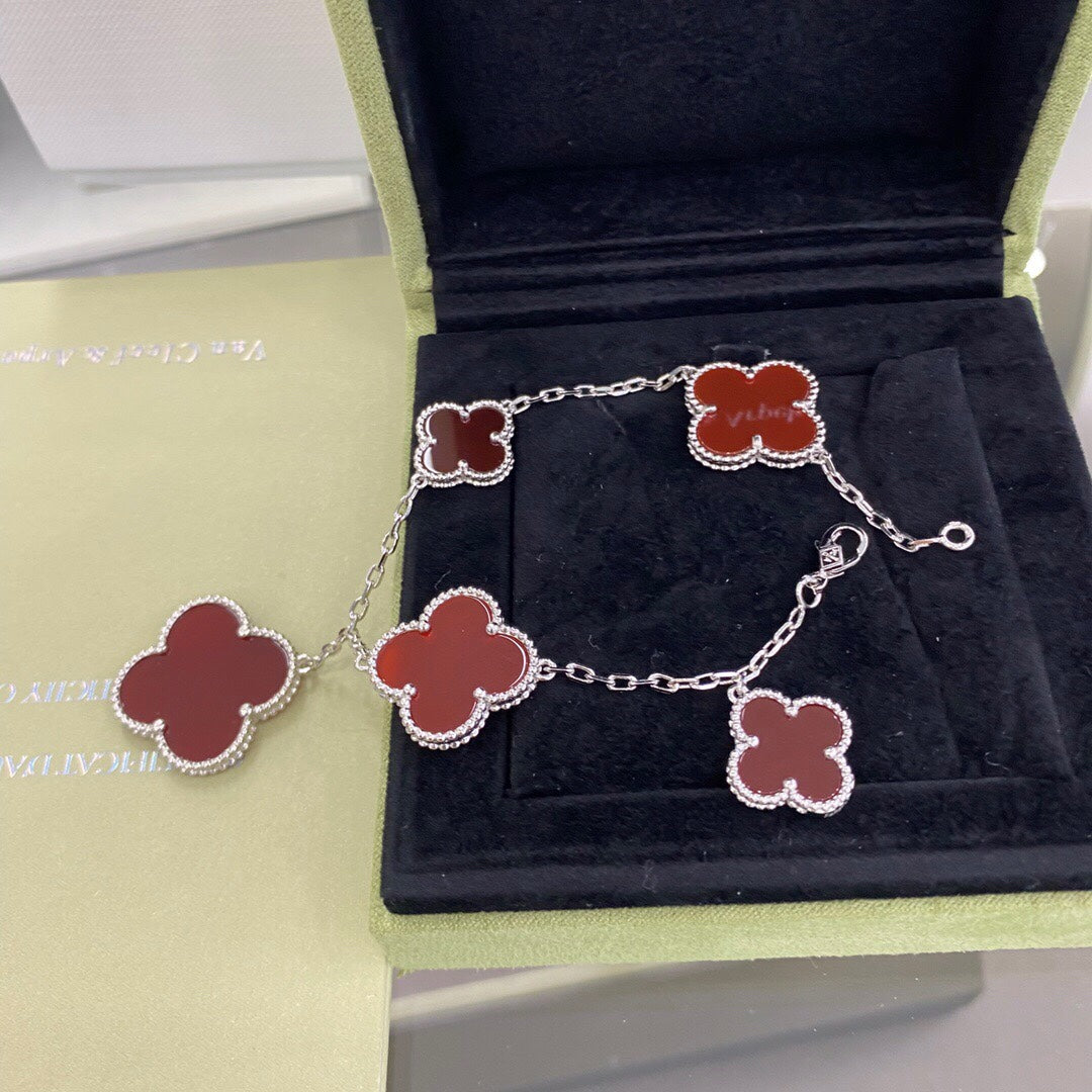 [Regalia jewelry]CLOVER 5 MOTIFS SIVLER CARNELIAN BRACELET