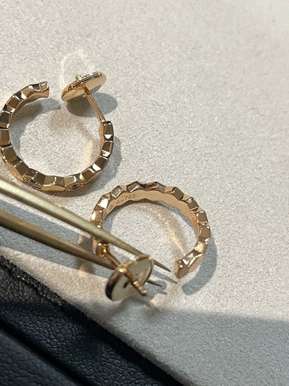 [Regalia jewelry]Hollow Design Four-Leaf Clover Flower Shape Ring