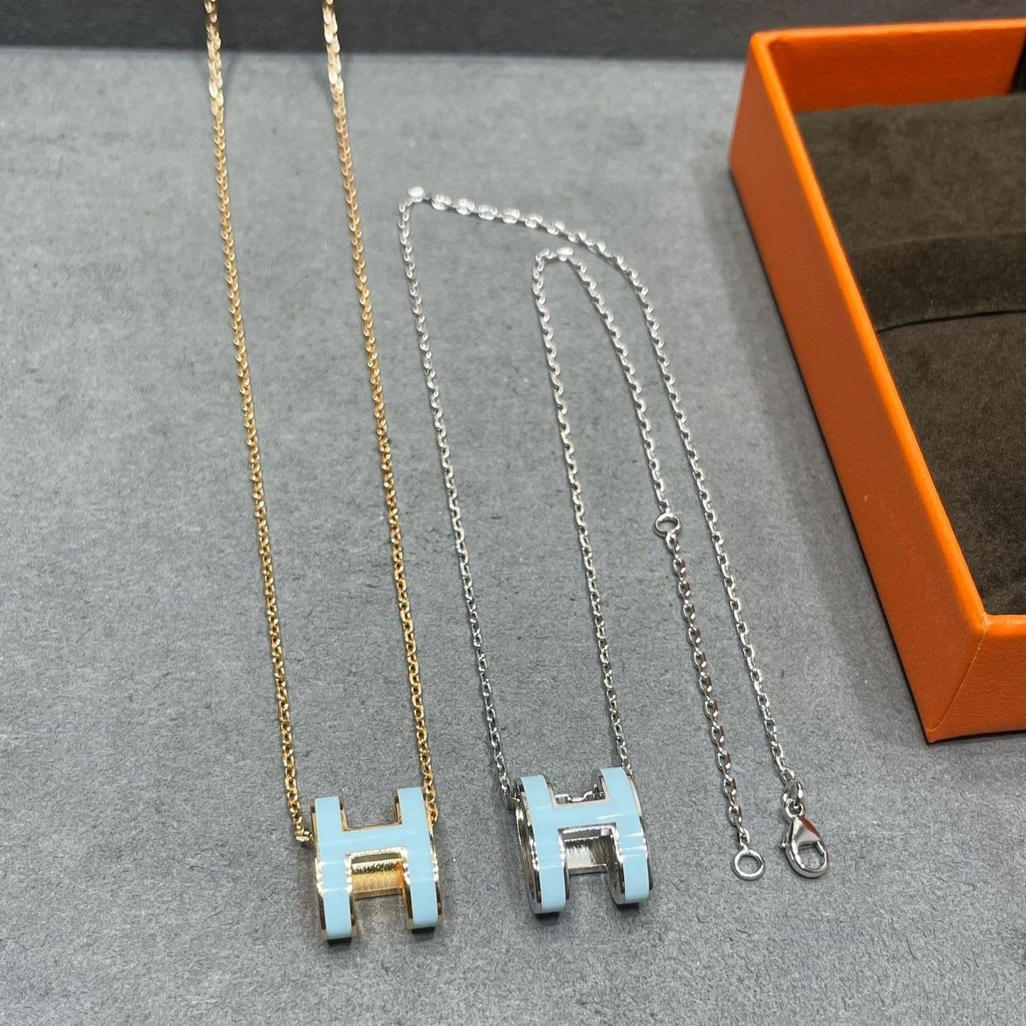 [Regalia jewelry]POP H SKY BLUE NECKLACE