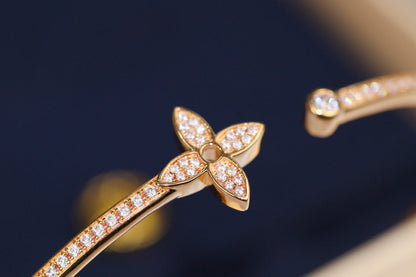 [Regalia jewelry]IDYLLE PINK GOLD OPEN BRACELET DIAMOND PAVED