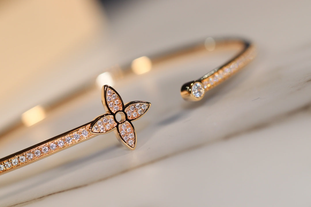 [Regalia jewelry]IDYLLE GOLD OPEN BRACELET DIAMOND PAVED
