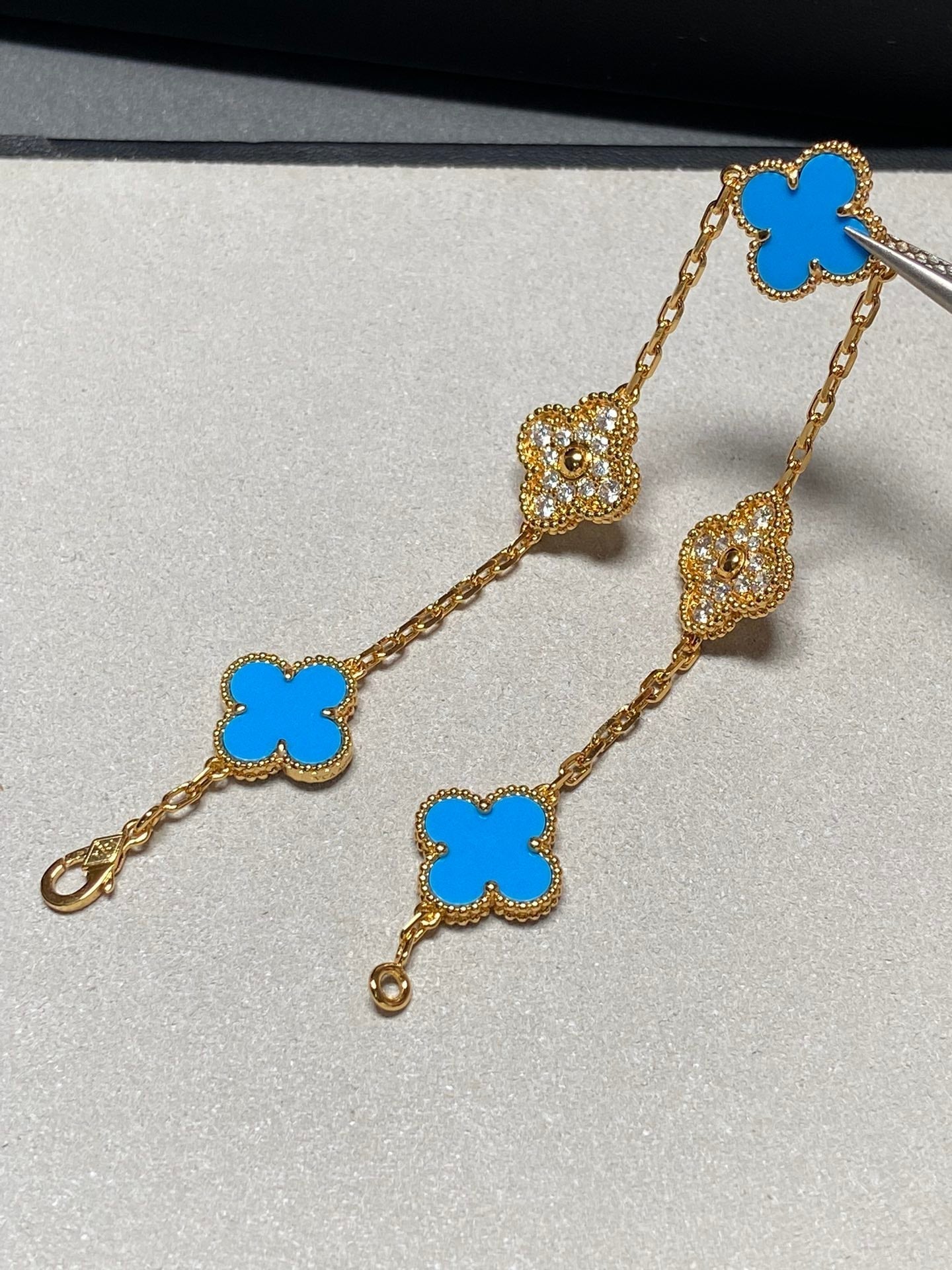 [Regalia jewelry]CLOVER 5 MOTIF BLUE CHALCEDONY DIAMOND GOLD BRACELET