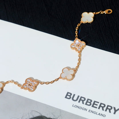 [Regalia jewelry]CLOVER BRACELET 5 MOTIF WHITE MOP DIAMOND