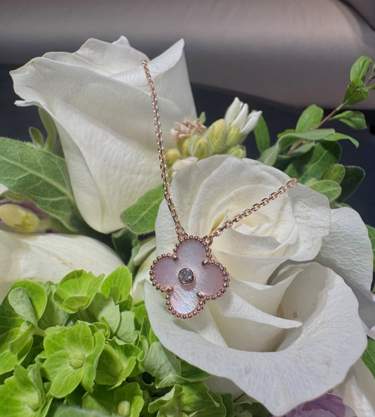 [Regalia Jewelry]2025 CHRISTMAS CLOVER 15MM DIAMOND RHODONITE NECKLACE