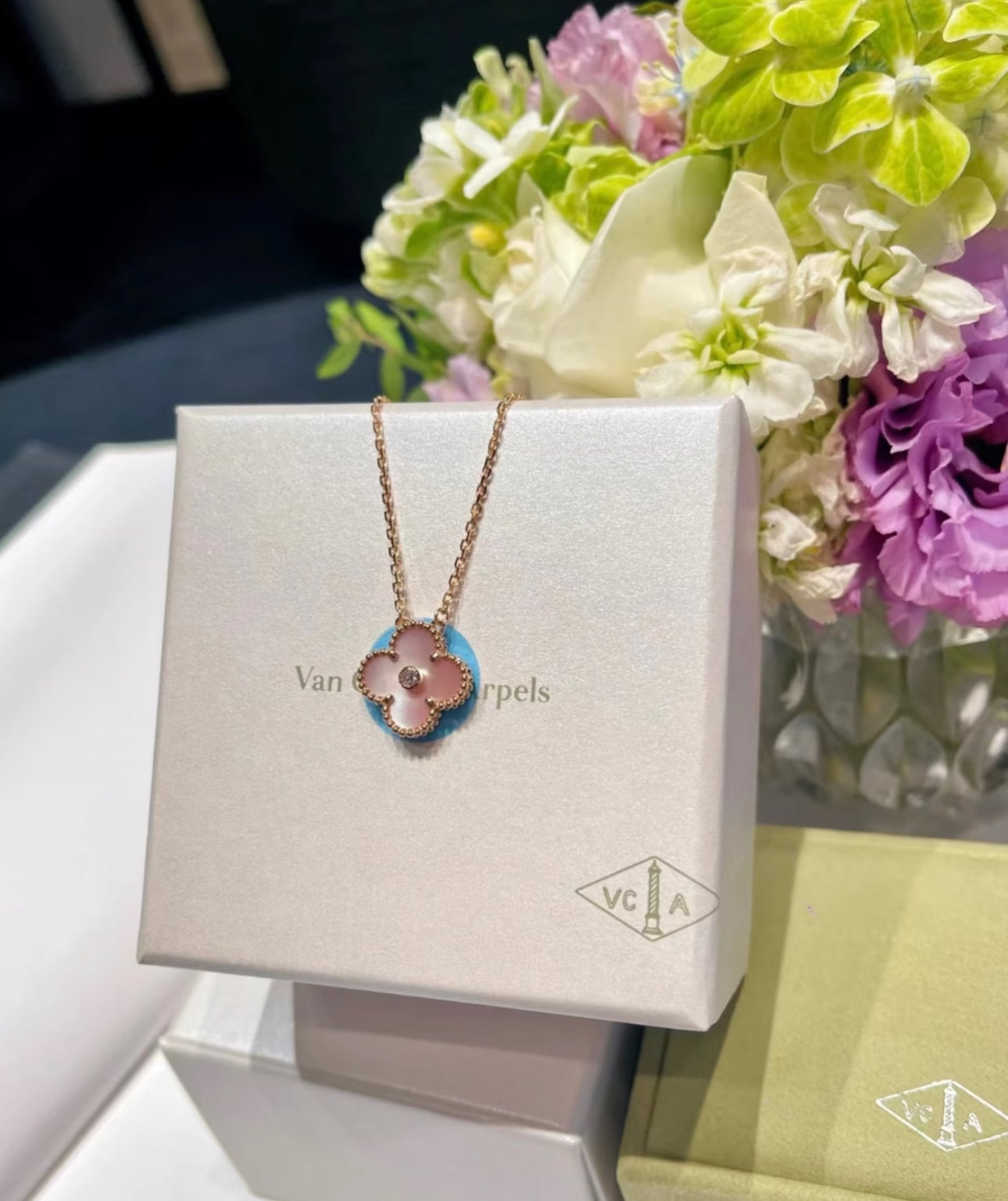 [Regalia Jewelry]2025 CHRISTMAS CLOVER 15MM DIAMOND RHODONITE NECKLACE