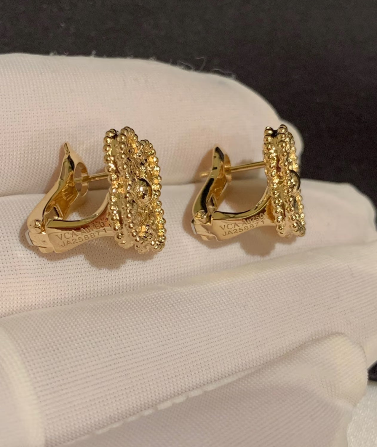 [Regalia jewelry]CLOVER MEDIUM 1 MOTIFS LAVA EARRINGS