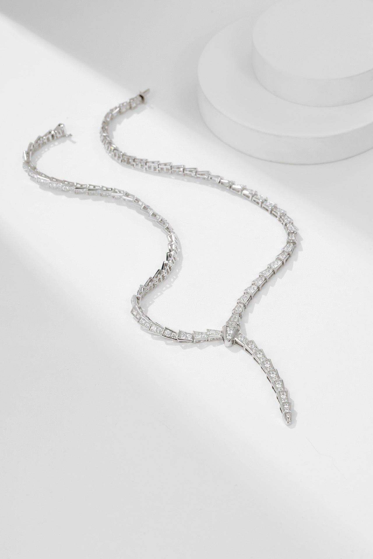 [Regalia jewelry]SERPENTI NECKLACE SILVER DIAMOND