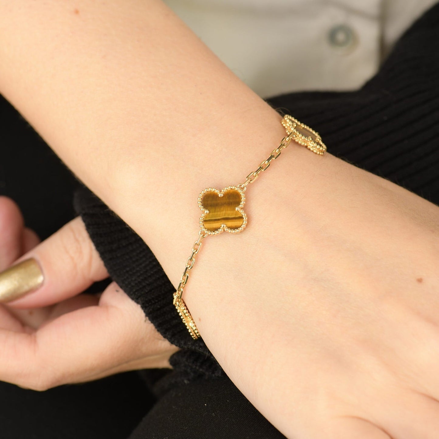 [Regalia jewelry]CLOVER  5 MOTIFS TIGER EYE BRACELET