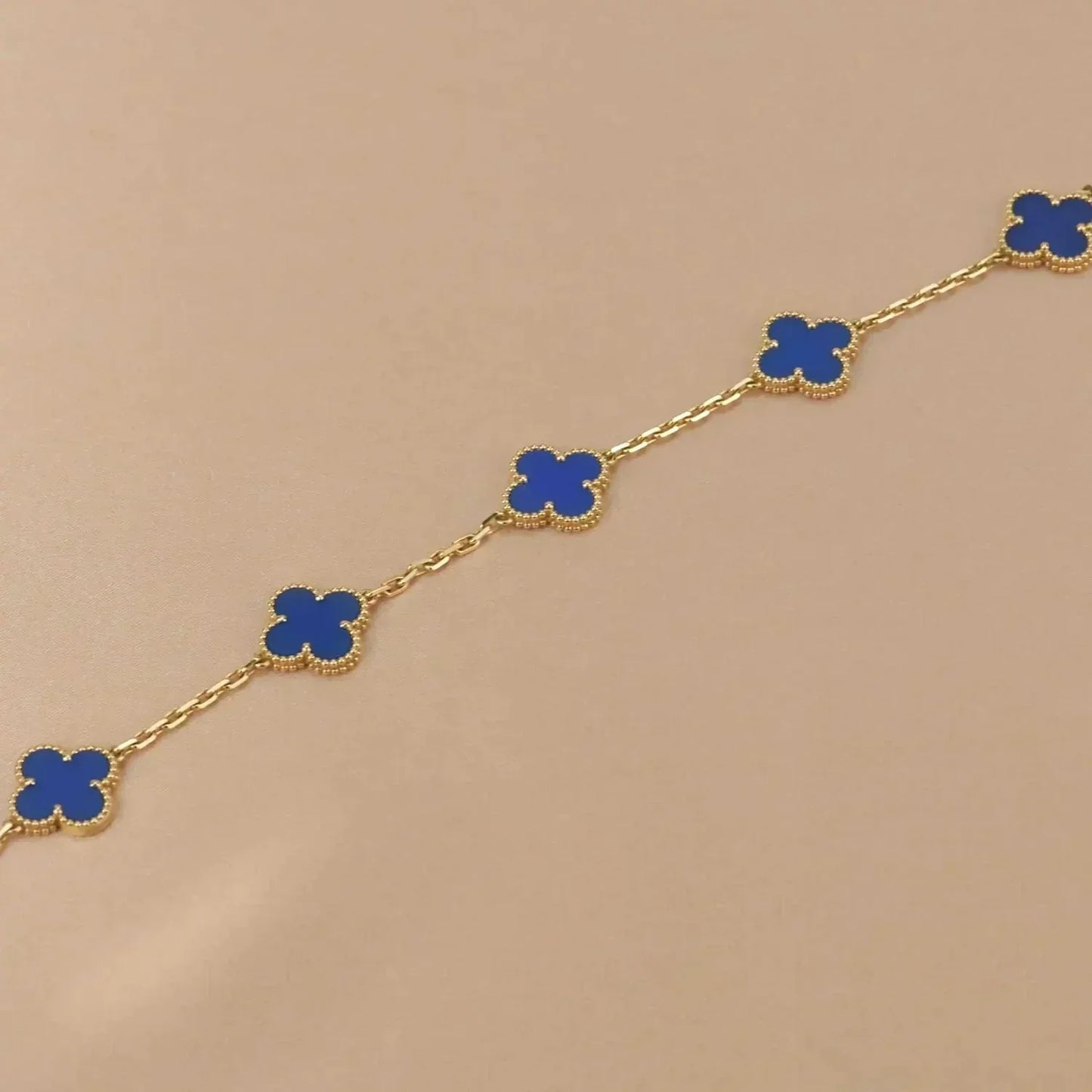[Regalia jewelry]CLOVER 5 MOTIFS BLUE AGATE BRACELET