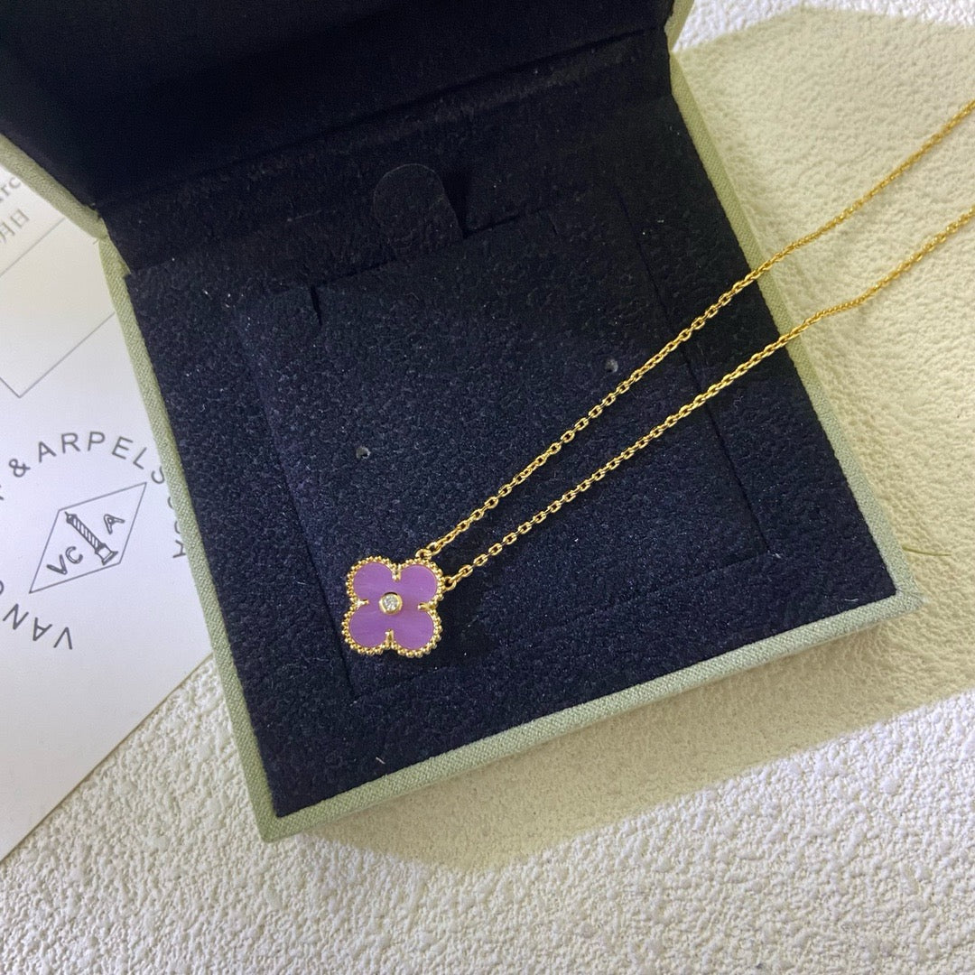 [Regalia jewelry]CLOVER 15MM DIAMOND  PURPLE VIOLET NECKLACE