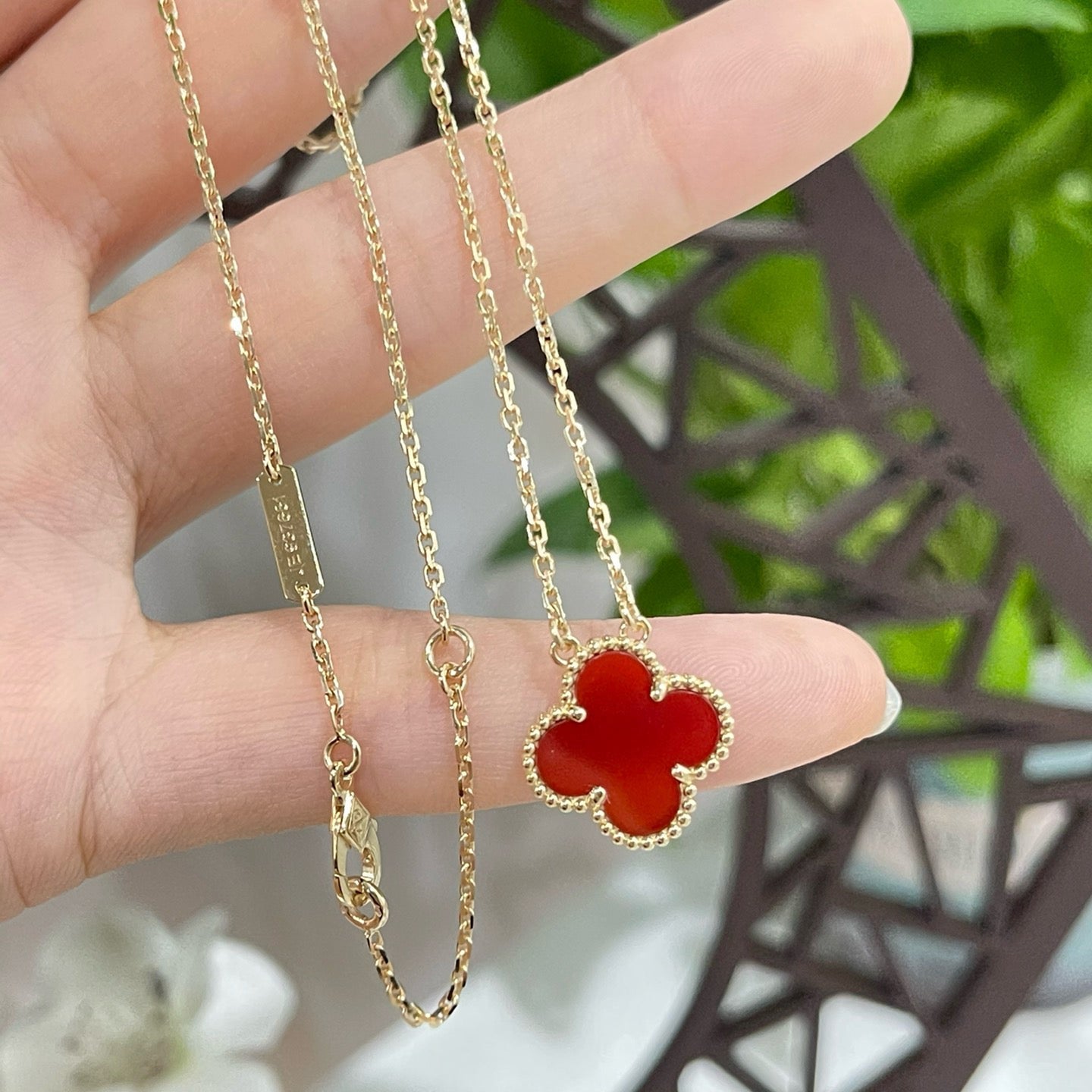 [Regalia jewelry]CLOVER 15MM CARNELIAN SINGLE FLOWER NECKLACE