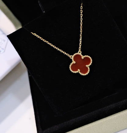 [Regalia jewelry]CLOVER 15MM CARNELIAN SINGLE FLOWER NECKLACE