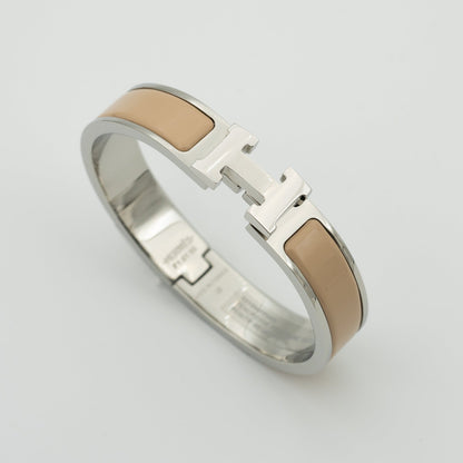 [Regalia jewelry]H GREY BRACELET