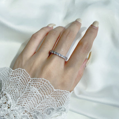 [Regalia jewelry]Sparkling Round Cut Tennis Ring