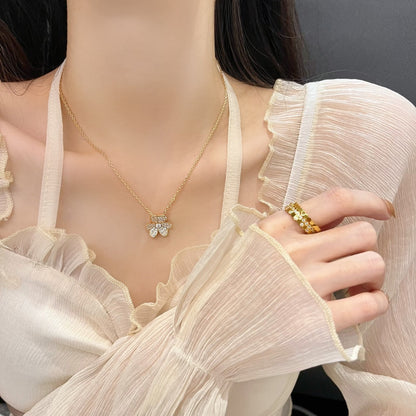[Regalia jewelry]FLOWER DIAMOND NECKLACE