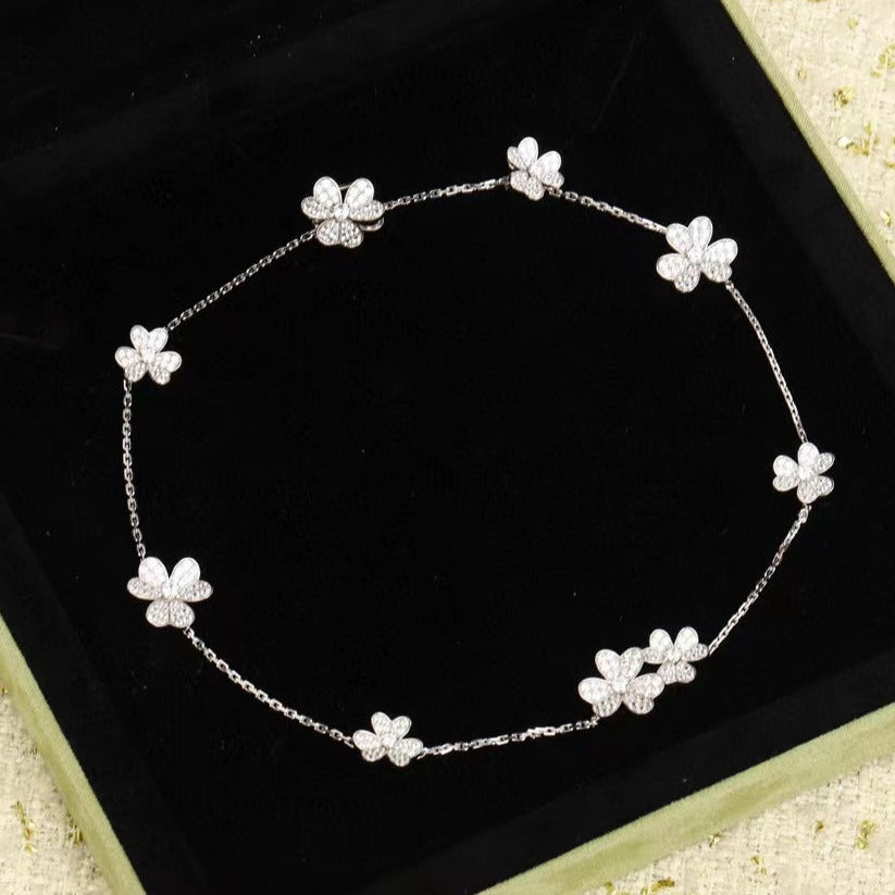 [Regalia jewelry]FRIVOLE SILVER 9 FLOWERS NECKLACE