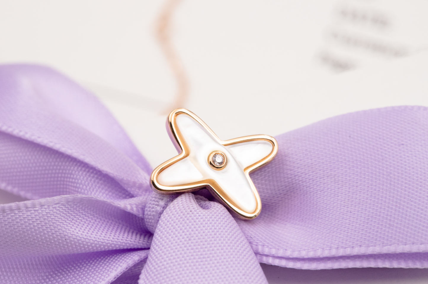 [Regalia jewelry]JEUX DE WHITE MOP ROSE GOLD DIAMOND EARRINGS