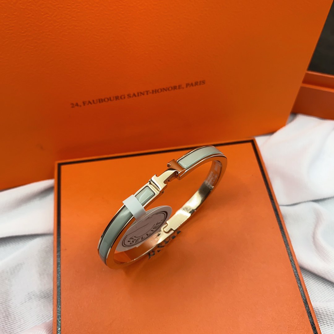 [Regalia jewelry]CLASSIC HM CLIC GREEN 8MM ENAMEL BRACELET